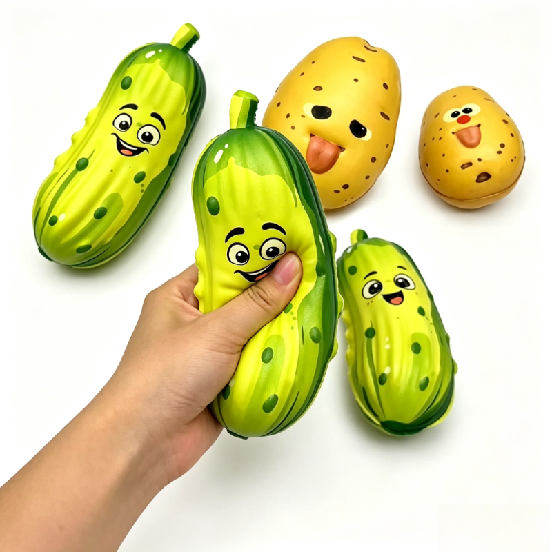 Novelty Gifts - Mainan Lunak Berbentuk Kentang dan Stroberi